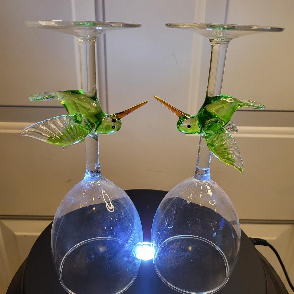 Artisan Hummingbird Colored Wine Glasses - Picture 14 of 16